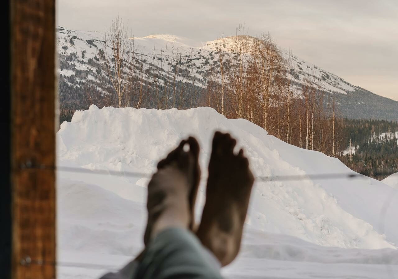 pexels-mikhail-nilov-6933160