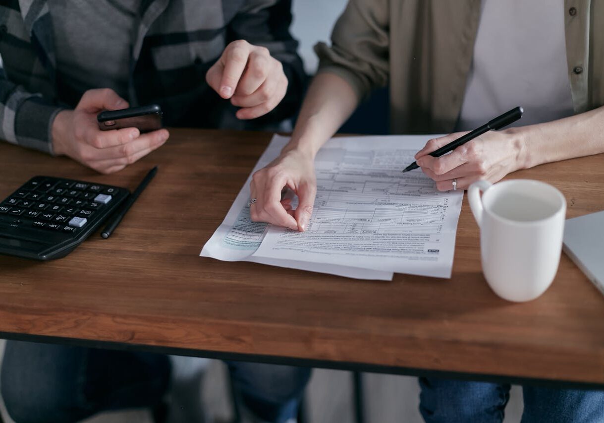 pexels-mikhail-nilov-6963909